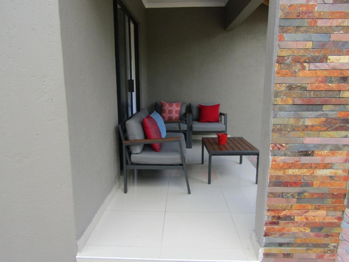 Pafuri Gate Guesthouse Mabalingwe Game Reserve Екстериор снимка